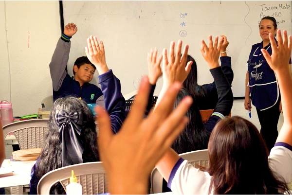 Estudiantes de primaria en clase